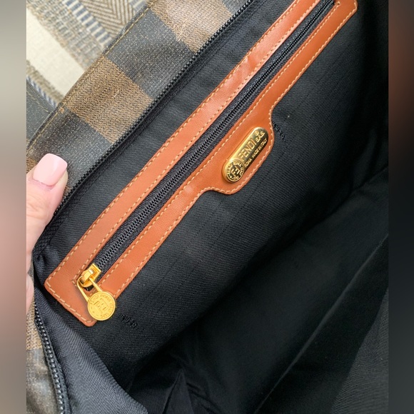 ✨ FENDI Pequin Vintage Coated Nylon Canvas and Pecan Leather Handled Tote Bag - Picture 15 of 16